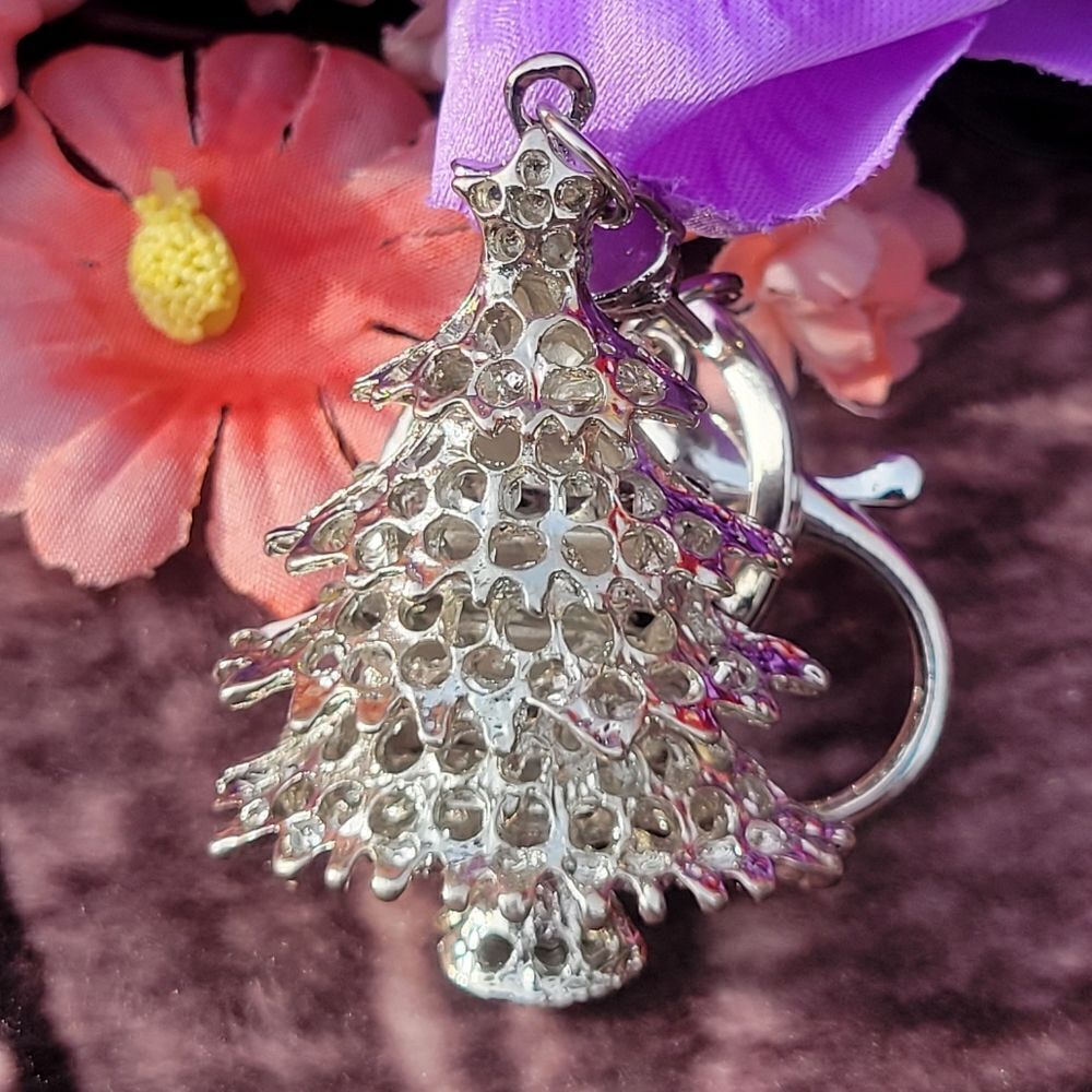 Christmas Tree Keychain - Picture 2 of 7